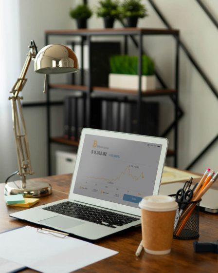 escritório home office decorado