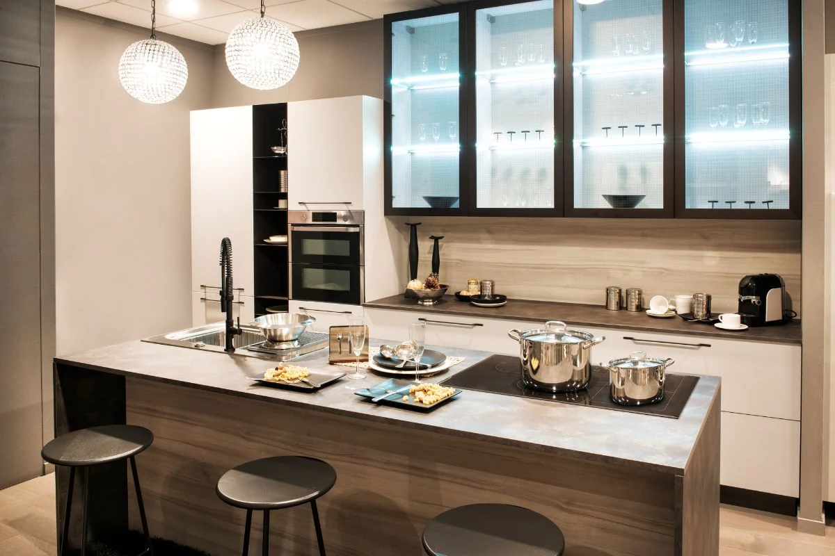 Escolha eletrodomésticos compactos Cozinha Planejada Apartamento