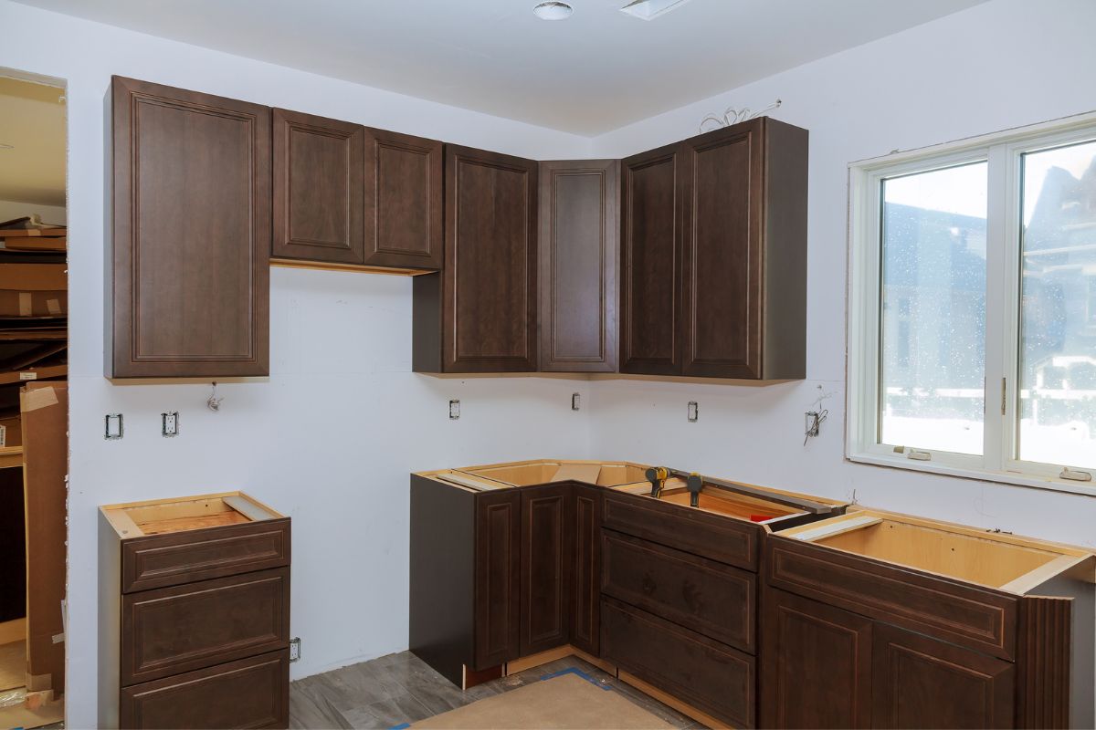 Decorar sua cozinha com armários planejados